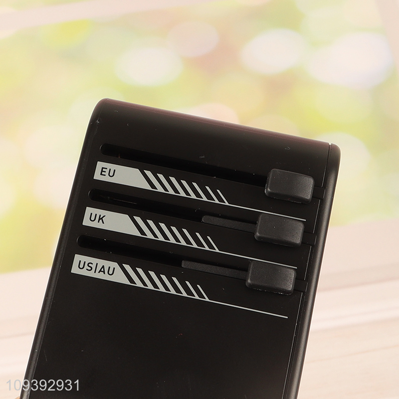 Online wholesale portable multi-port international travel charger