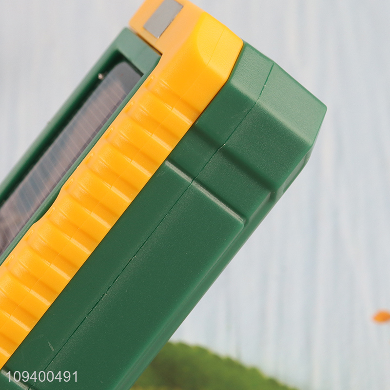Latest products   solar multi-function zoomable flashlight