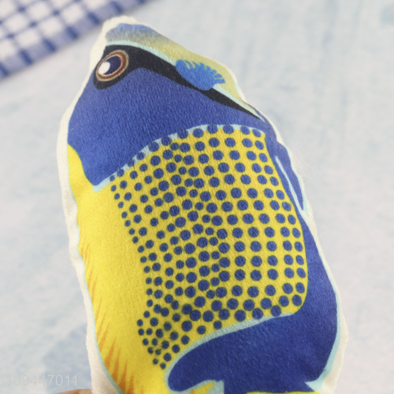 Hot products fish shaped pet squeaky toy
