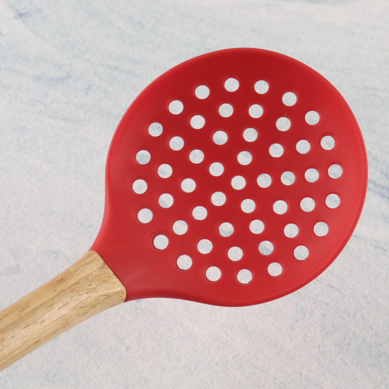 Good quality wooden handle silicone skimmer spoon for sale