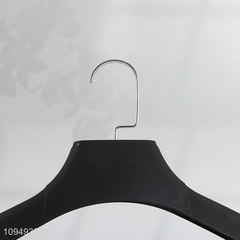 Low price durable plastic clothes hanger for sale